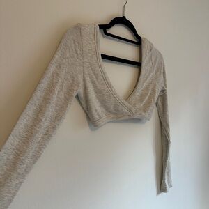 The Line by K Gray Long Sleeve Crop Top size Medium
